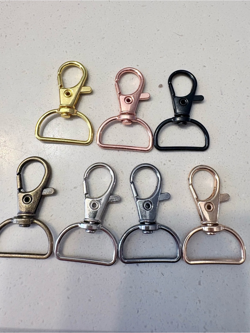 Multi-Color Metal Swivel Lobster Clasps for Bags and Keychains